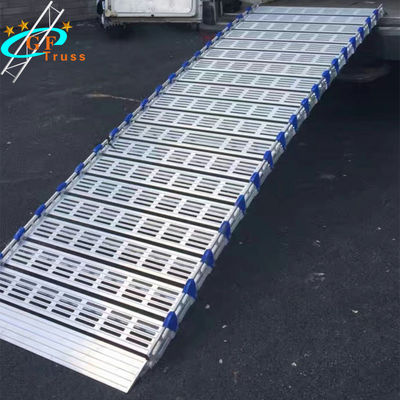 500KG المحمولة سبائك الألومنيوم لفة درج للحدث في الهواء الطلق